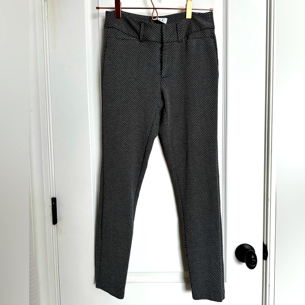 Elle dress pants crop size 2